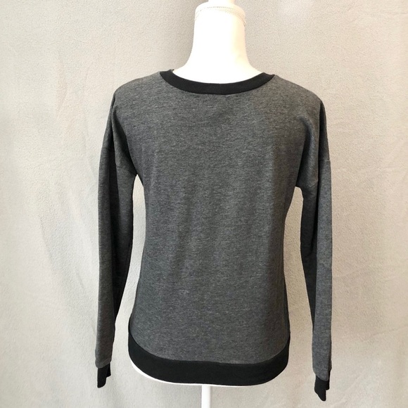 Kiss from Paris Dark Gray Crewneck Sweatshirt Women’s Medium - Picture 4 of 9